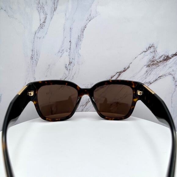 NEW VERSACE Sunglasses - Picture 14 of 16